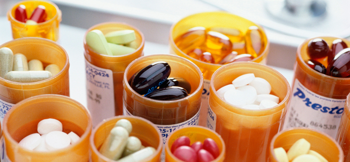 약물요법 약을 처방 받기 전에 의료진에게 신장질환이 있다는 사실을 알려 적절한 용량의 약을 처방받도록 해야 합니다.